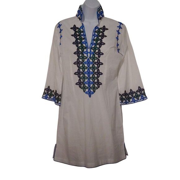 Jude Connally Dresses & Skirts - Jude Connally Embroidered 3/4 Sleeve White Lightweight Shift Dress S